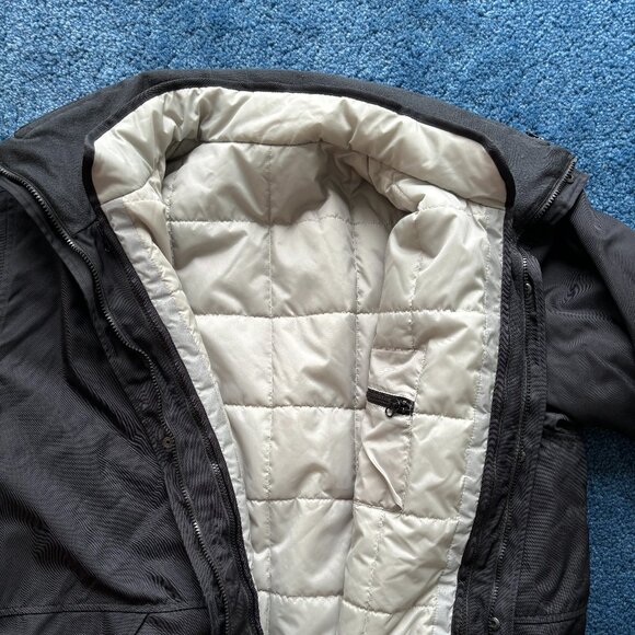 NIKE: 2 for 1 Parka Coat with Reflective & Insulated - Picture 4 of 13